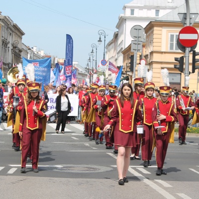 Na czele pochodu - orkiestra